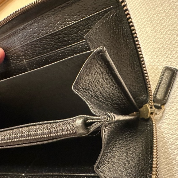 Gucci Black Leather Wallet - Picture 6 of 11